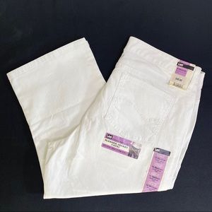 Women’s lee slender fit Capri size 16 medium